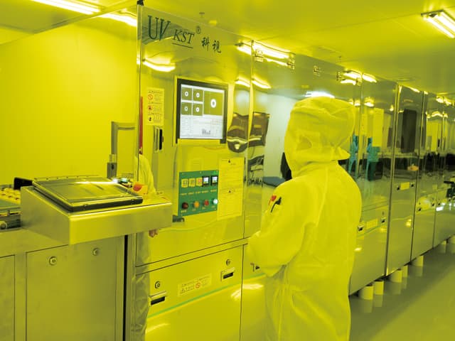 Automatic CCD parallel exposure machine
