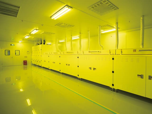 Automatic roller coating line