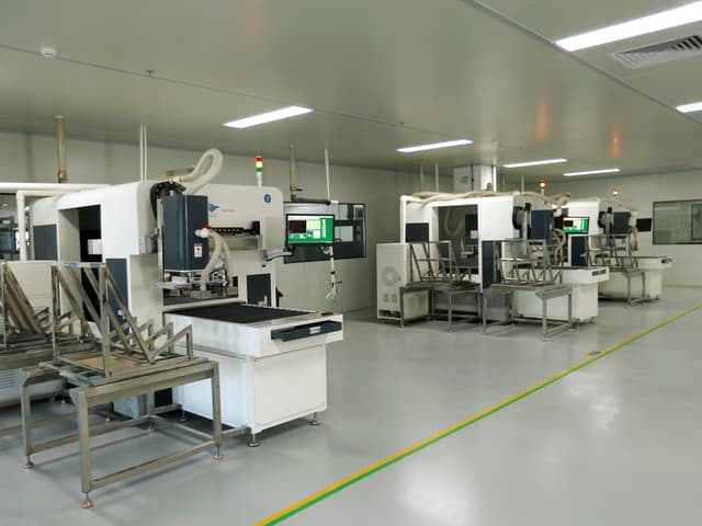 Automatic V-cut machine